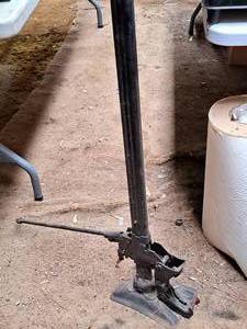 lot 677 image: Pump Jack