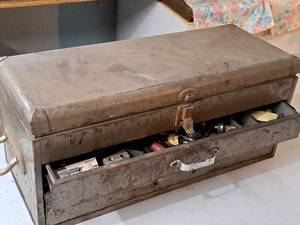 lot 637 image: 25 Tool Box with Tool Tray, Assorted Hardwares