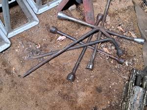 lot 682 image: Lot of (4) Assorted 4-Way Lug Nut Wrenches
