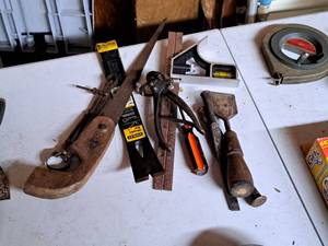 lot 721 image: Lot of (13) Assorted Hand Tools - Saw, Flat Bar, Squae, Chisels