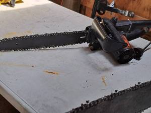 lot 752 image: Remington Electric Chainsaw 14 Bar 100089-06