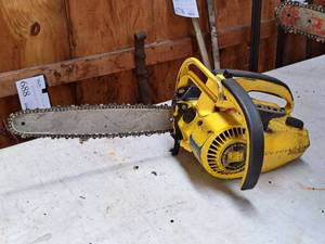 lot 755 image: McCulloch Power Mac 6 Gasoline-Powered Chainsaw 12 Bar