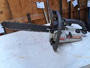 lot 757 image: Craftsman Gasoline-Powered Chainsaw 16 Bar 358.355061