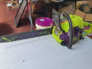 lot 759 image: Poulan Wild Thing 40cc Chainsaw 18 Bar