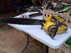 lot 761 image: McCulloch Power Mac 6 Gasoline-Powered Chainsaw 16 Bar