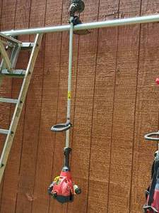 lot 785 image: Homelite Gasoline-Powered Weed Trimmer