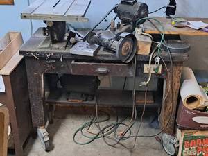 lot 396 image: Combo Table Saw and Grinder