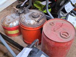 lot 848 image: Lot of (3) Metal Gas Cans