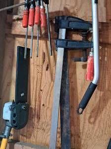 lot 850 image: Lot of (6) Bar Clamps - 9 (x4), 22 (x1) and 26 (x1)