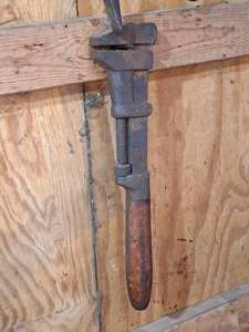 lot 856 image: 18 Pipe Wrench