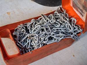 lot 902 image: Acco Weed Radial Tire Chain Set 1142
