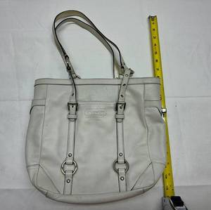 lot 2 image: Coach Bag Gallery F11524 Tote Bag