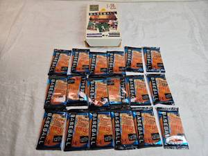 lot 5 image: Lot of 18 Unopened Packs of Topps Stadium Club 1994 Series 1 Baseball Cards