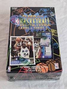lot 11 image: Unopened Box of 1994-95 Fleer Basketball Cards Series 2 with 36 Retail Packs