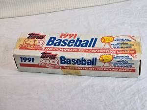 lot 16 image: Box of 1991 Topps Baseball Complete Set - Uncounted