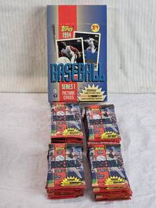 lot 37 image: Lot of 32 Unopened Packs of 1994 Topps Baseball Series 1 Picture Cards