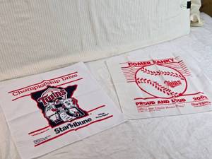 lot 84 image: Lot of Minnesota Twins Homer Hankies
