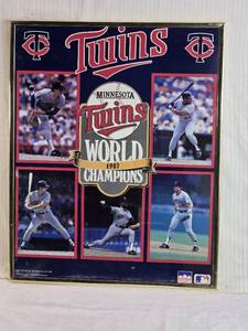 lot 111 image: 1987 Minnesota Twins World Champions Framed Poster 16x20 - Some Damage inside the frame
