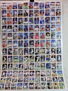 lot 401 image: Uncut Sheet of Vintage Baseball Cards 1991 Topps