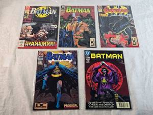 lot 189 image: Lot of Batman Comic Books Featuring Joker and Other Villains