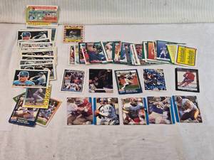 lot 204 image: Lot of NFL, NBA and MLB Trading Cards