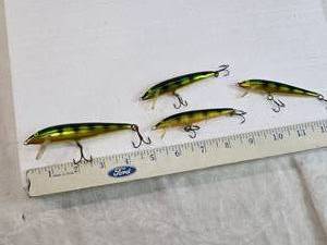 lot 222 image: Lot of 4 Rapala Fishing Lures