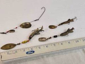 lot 238 image: Fishing Lures and Spinners including Mepps Comet and Aglia