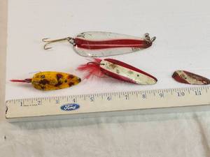 lot 245 image: Lot of 4 Fishing Lures ncluding Len Thompson No. 4