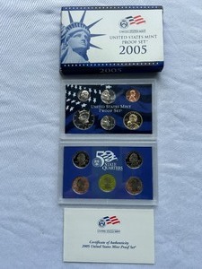 lot 19 image: 2005 U.S. Mint Proof Set - 10 pc Set