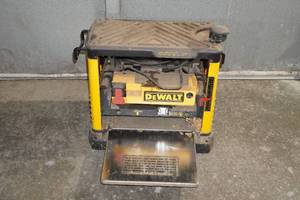 DeWalt DW733 Benchtop Planer