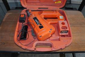 lot 11 image: Paslode IMCT Cordless Utlity Framing Nailer