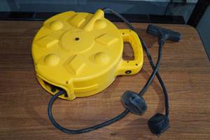 lot 36 image: Batco Retractable Cord Reel