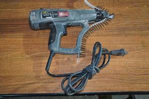 lot 41 image: Senco DS200-AC Collated Screw Driver