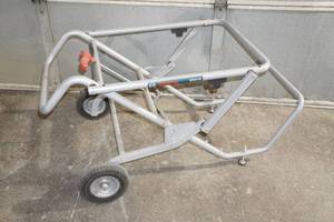 lot 43 image: Bosch GTA47W Gravity Rise Stand
