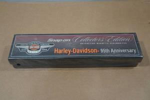 lot 46 image: Snap-On Harley Davidson Ratcheting Magnetic Screwdriver
