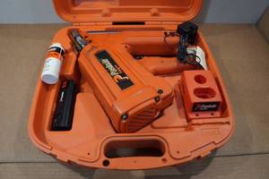 lot 70 image: Paslode Impulse Cordless 30 Degree Framing Nailer