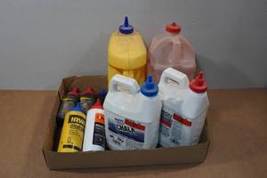 lot 96 image: Assorted Strait-Line Marking Chalk