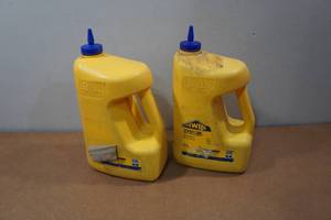 lot 97 image: 2 Irwin Strait-Line Marking Chalk
