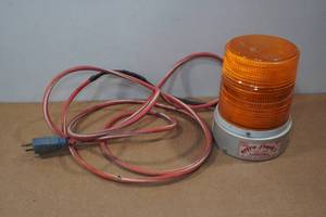 lot 116 image: Astro Flash Model LL800-B Astro Flash II Light