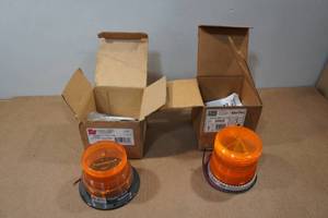 lot 117 image: 2 Signal Lights