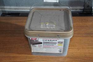 lot 138 image: 2-12 Composite Deck Screws - Gray