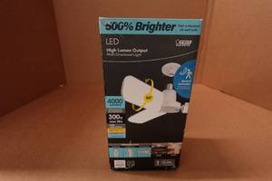 lot 180 image: LED High Lumen Output Multi-Directional Light