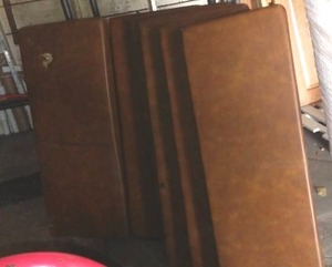 lot 17 image: Brown Vinyl Upholstered Seats (6).