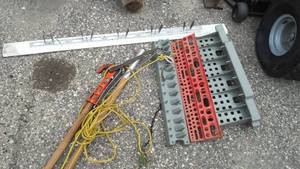 lot 22 image: Branch trimmer Saw and tool organizers.