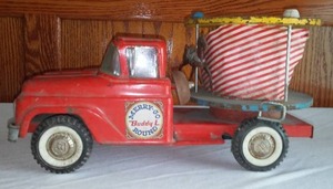 lot 66 image: Buddy L Merry Go Round Truck