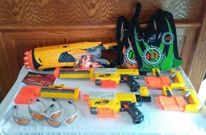 lot 85 image: NERF Arsenal, Recon CS-6 Blaster (2), Dart Tag, Targets.
