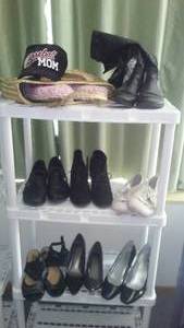 lot 99 image: Assortment of womens shoes, Size 9.5 and 10 (1)