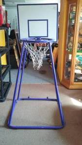 lot 177 image: Basketball Hoop AlleyOop Gopher