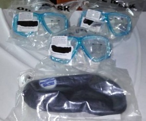 lot 194 image: NEW BPS Dive Masks (3) and Socks. Socks, Blacks, Med.