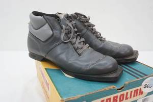lot 3 image: Carolina Cross Country Ski Boots Size 10